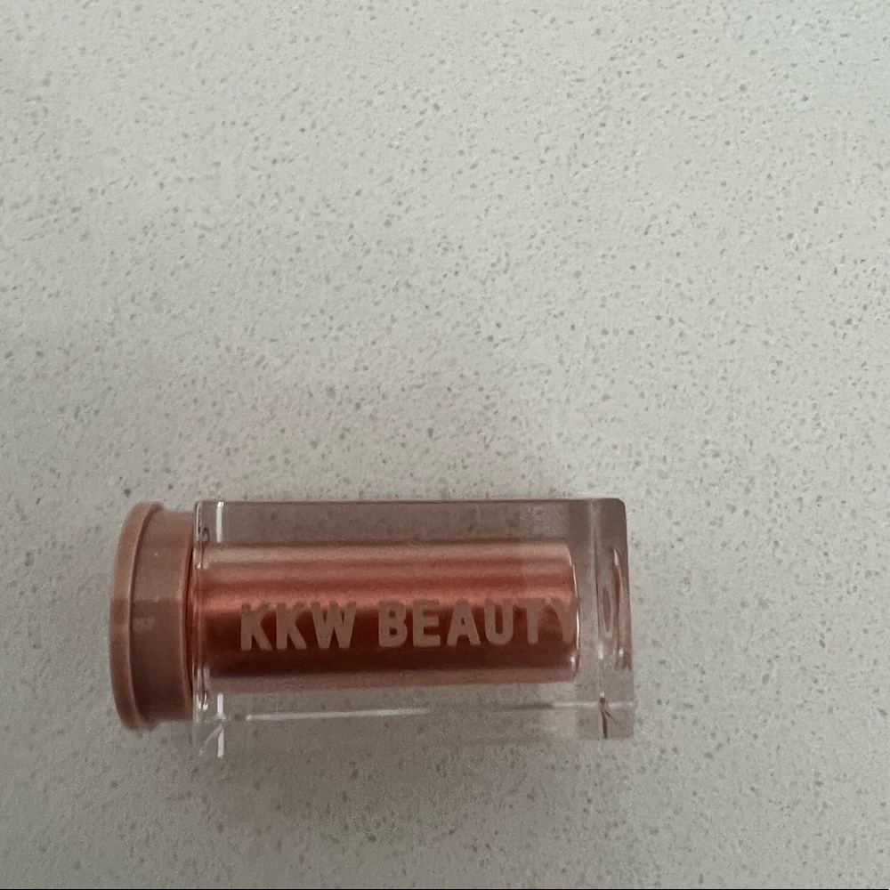 KKW Beauty Ultralight Beams Powder Copper